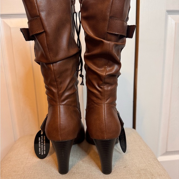 Sachi NWTS Women’s Brown Slouch Size 8M Faux Leather Size Zipper 3 Inch Heel - Picture 5 of 11